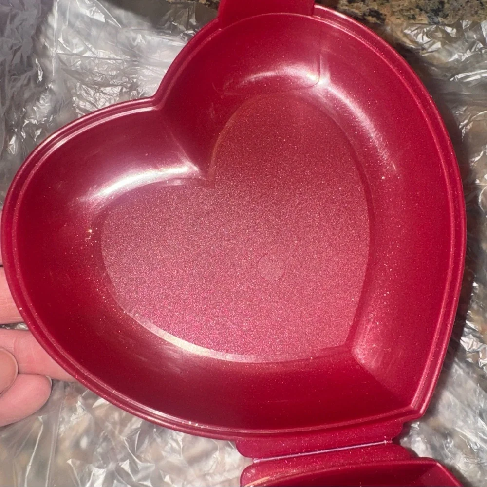 Tupperware Red Heart Hinge Sandwich Snack Container love NO STRAP Glitter new